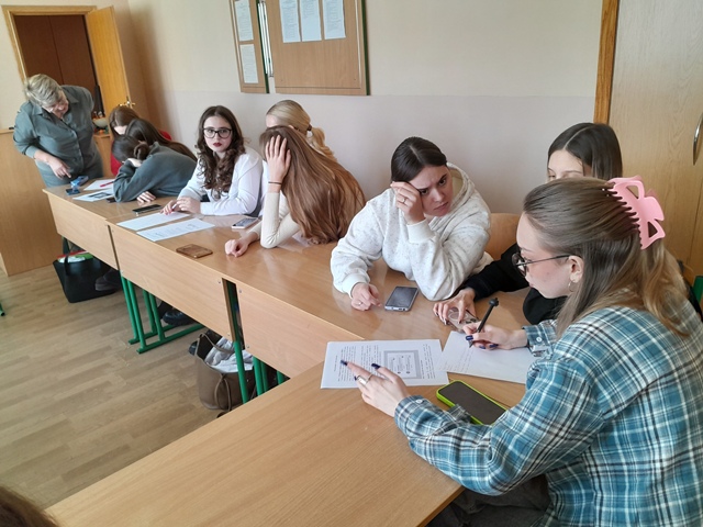 Атмосфера заходу з інфомедійної грамотності